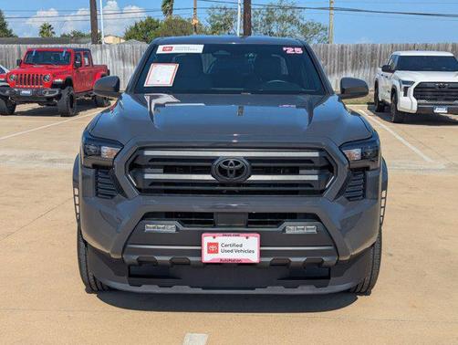 2025 Toyota Tacoma SR5