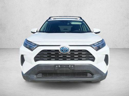 White 2022 Toyota RAV4 Hybrid XLE