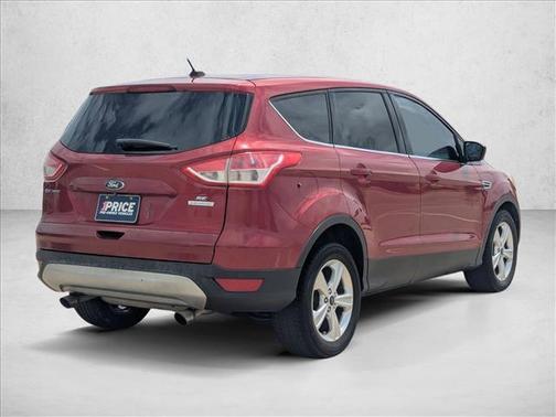 Ruby Red Metallic Tinted Clearcoat 2015 Ford Escape SE