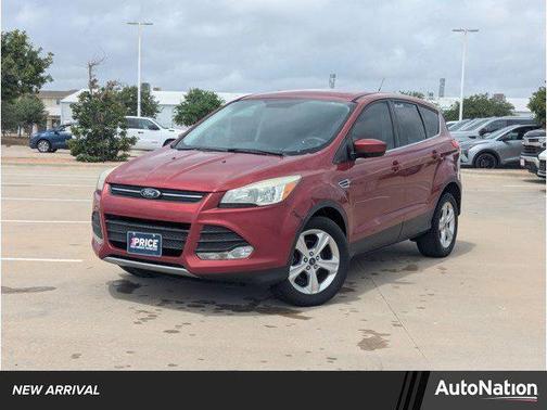 Ruby Red Metallic Tinted Clearcoat 2015 Ford Escape SE