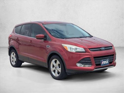 Ruby Red Metallic Tinted Clearcoat 2015 Ford Escape SE