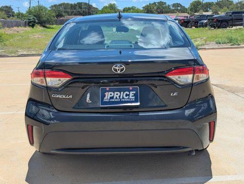 2022 Toyota Corolla LE
