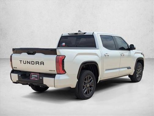 2025 Toyota Tundra Hybrid Platinum