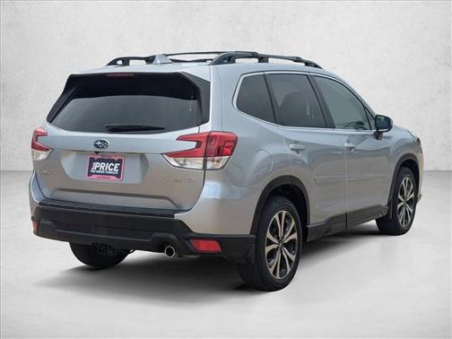 Ice Silver Metallic 2022 Subaru Forester Limited