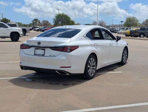 2020 Lexus ES 350 Base