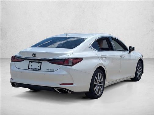 Eminent White Pearl 2020 Lexus ES 350 Base