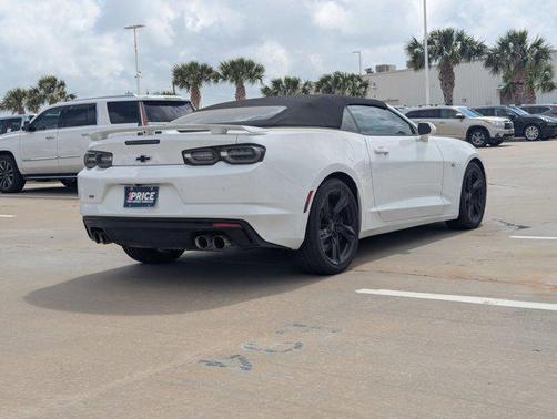 Summit White 2023 Chevrolet Camaro 2SS