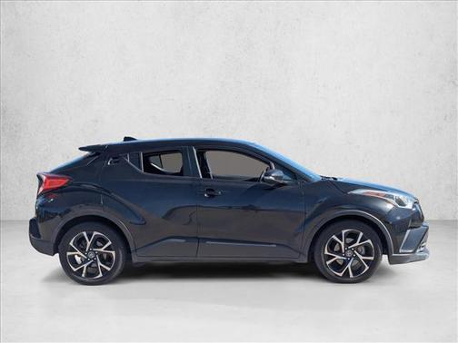 2018 Toyota C-HR XLE Premium