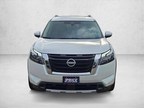 Everest White Pearl Tricoat 2025 Nissan Pathfinder Platinum 4WD