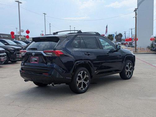 2025 Toyota RAV4 Hybrid SE