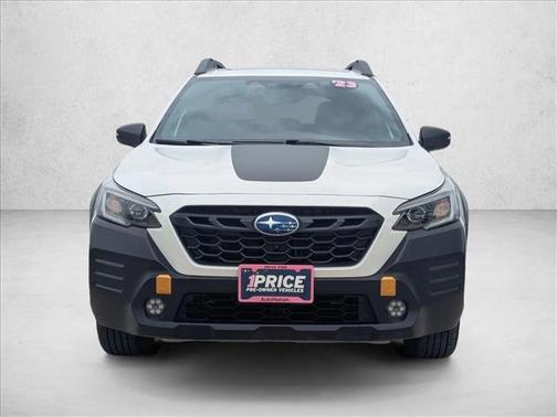 Crystal White Pearl 2023 Subaru Outback Wilderness