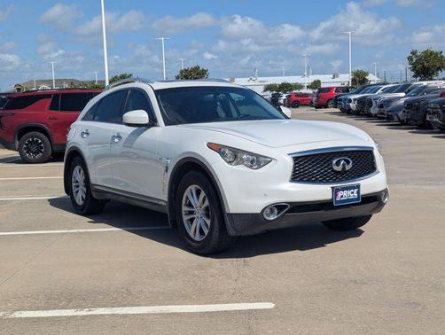 Majestic White 2017 INFINITI QX70 Base