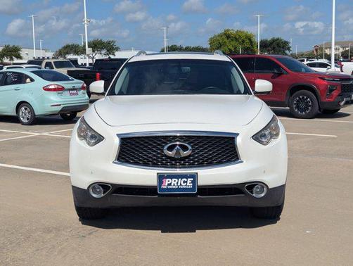 Majestic White 2017 INFINITI QX70 Base