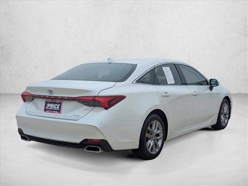 2022 Toyota Avalon XLE