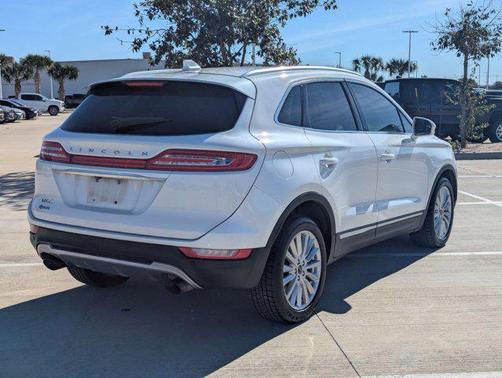 2019 Lincoln MKC Standard