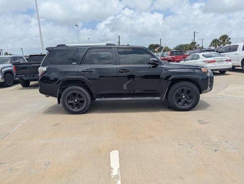 Midnight Black Metallic 2021 Toyota 4Runner SR5