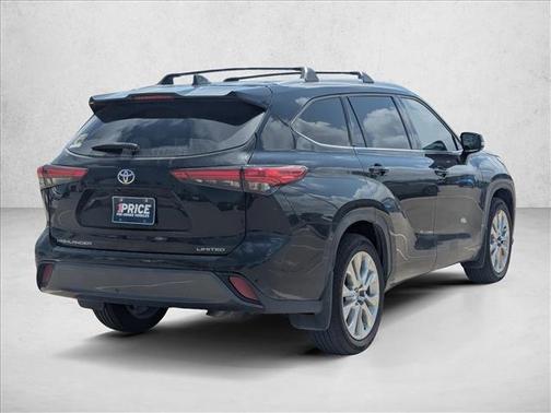 Midnight Black Metallic 2023 Toyota Highlander Limited