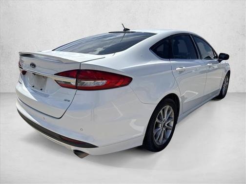 Oxford White 2017 Ford Fusion SE