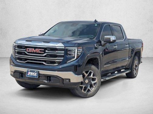Pacific Blue Metallic 2022 GMC Sierra 1500 SLT