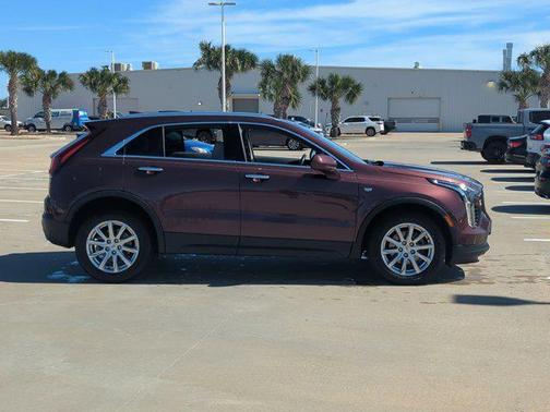 2023 Cadillac XT4 Luxury