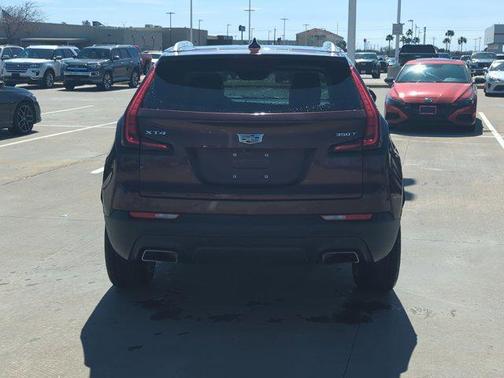 2023 Cadillac XT4 Luxury