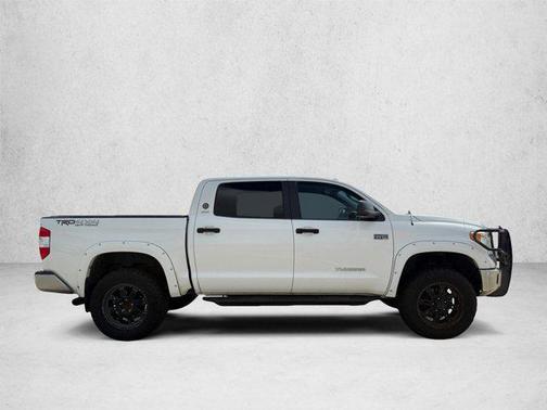 Super White 2017 Toyota Tundra SR5