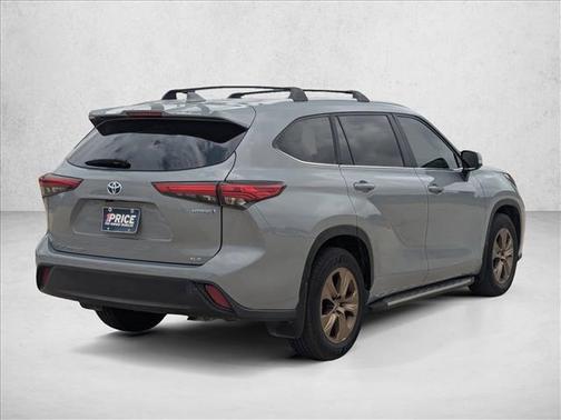 Cement 2023 Toyota Highlander Hybrid XLE