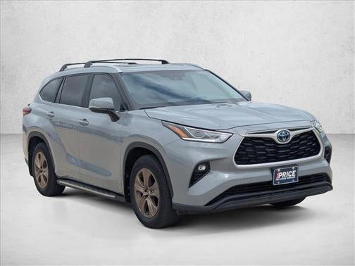 Cement 2023 Toyota Highlander Hybrid XLE