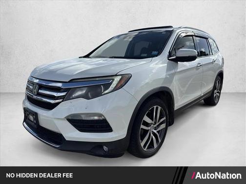 White Diamond Pearl 2017 Honda Pilot Touring