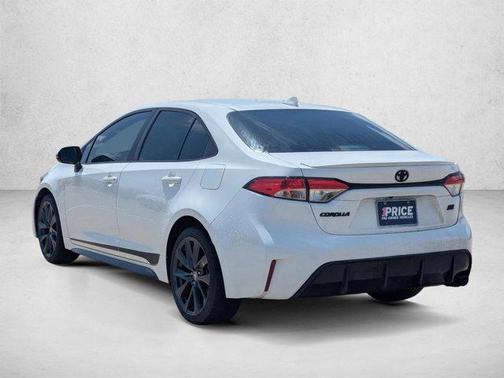 Ice Cap 2023 Toyota Corolla SE