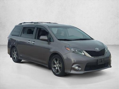 2017 Toyota Sienna SE