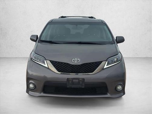 2017 Toyota Sienna SE