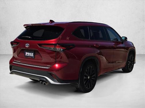 Ruby Flare Pearl 2024 Toyota Highlander XSE