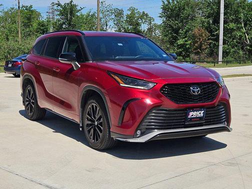 Ruby Flare Pearl 2024 Toyota Highlander XSE