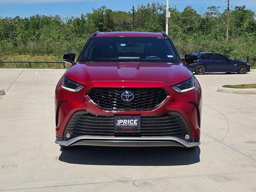 Ruby Flare Pearl 2024 Toyota Highlander XSE