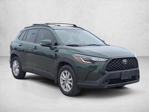 2024 Toyota Corolla Cross LE