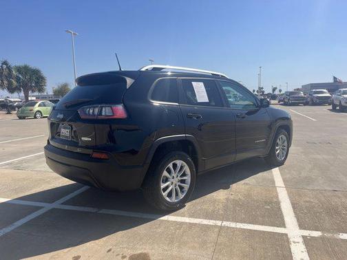Diamond Black Crystal Pearlcoat 2021 Jeep Cherokee Latitude