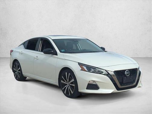 2020 Nissan Altima SR FWD