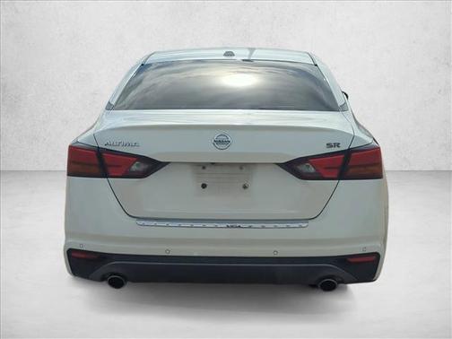 2020 Nissan Altima SR FWD