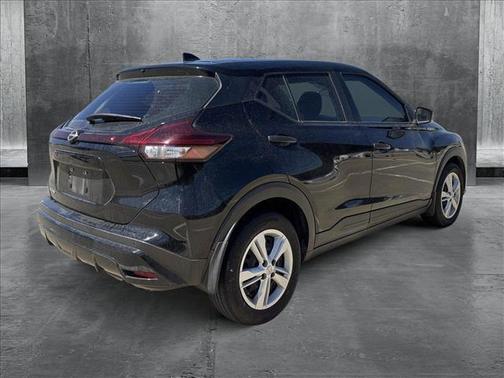 2023 Nissan Kicks S