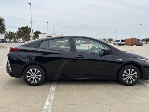 2022 Toyota Prius Prime Limited