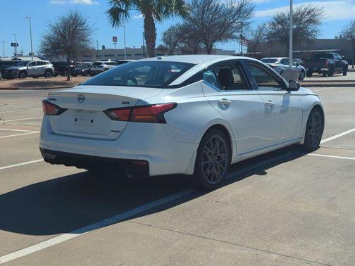 2024 Nissan Altima SR VC-Turbo FWD