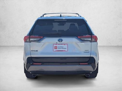 2020 Toyota RAV4 Hybrid SE