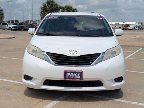 2013 Toyota Sienna LE