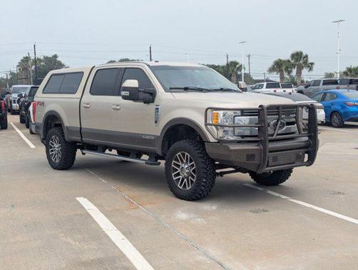 Caribou Metallic 2017 Ford F-250 Lariat