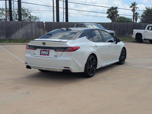 Ice Cap 2025 Toyota Camry XSE