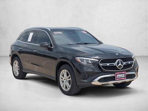 Obsidian Black Metallic 2025 Mercedes-Benz GLC 300 4MATIC