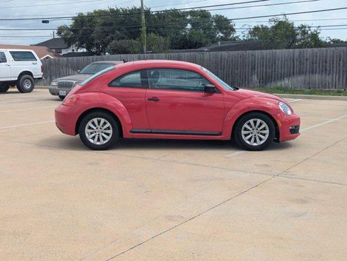 Tornado Red 2015 Volkswagen Beetle 1.8T