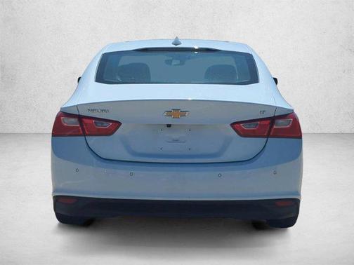 Summit White 2024 Chevrolet Malibu FWD 1LT