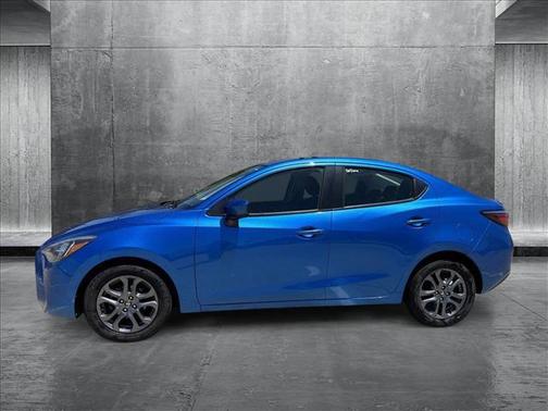 2019 Toyota Yaris Sedan LE
